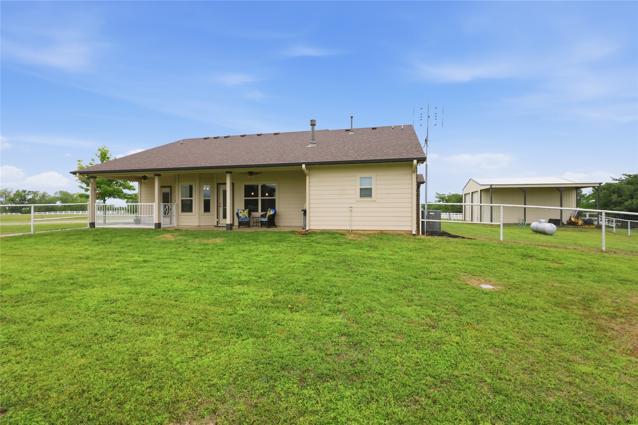 198 County Road 1262 Whitesboro TX 76273