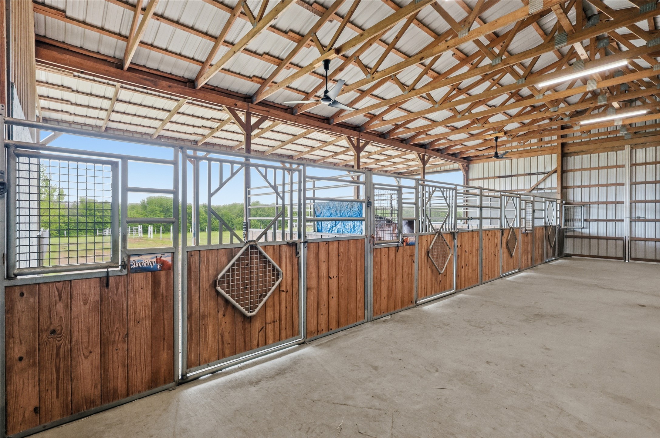 198 County Road 1262 Whitesboro TX 76273
