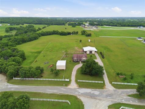 198 County Road 1262 Whitesboro TX 76273