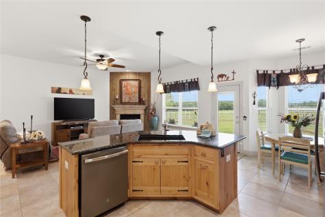 198 County Road 1262 Whitesboro TX 76273
