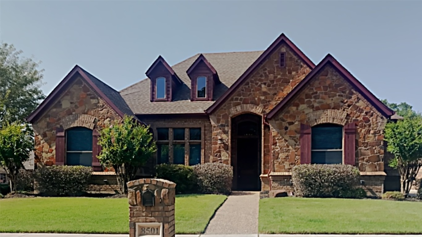8501 Country Ridge Drive North Richland Hills TX 76182