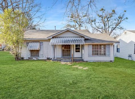 733 Arizona Avenue Wake Village TX 75501