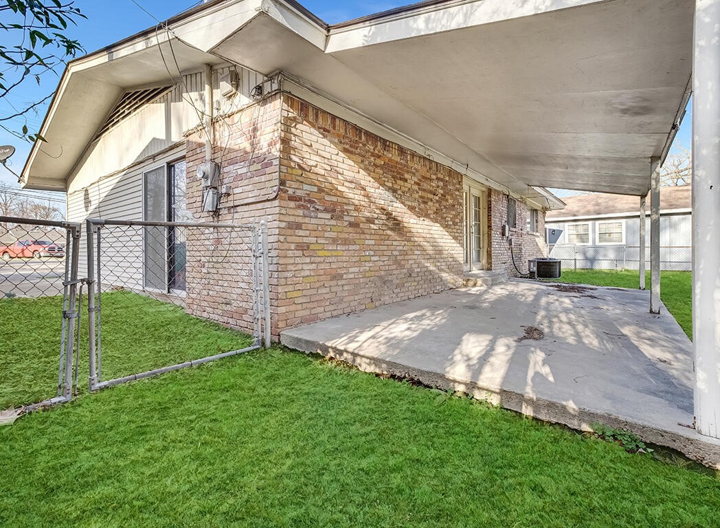 733 Arizona Avenue Wake Village TX 75501