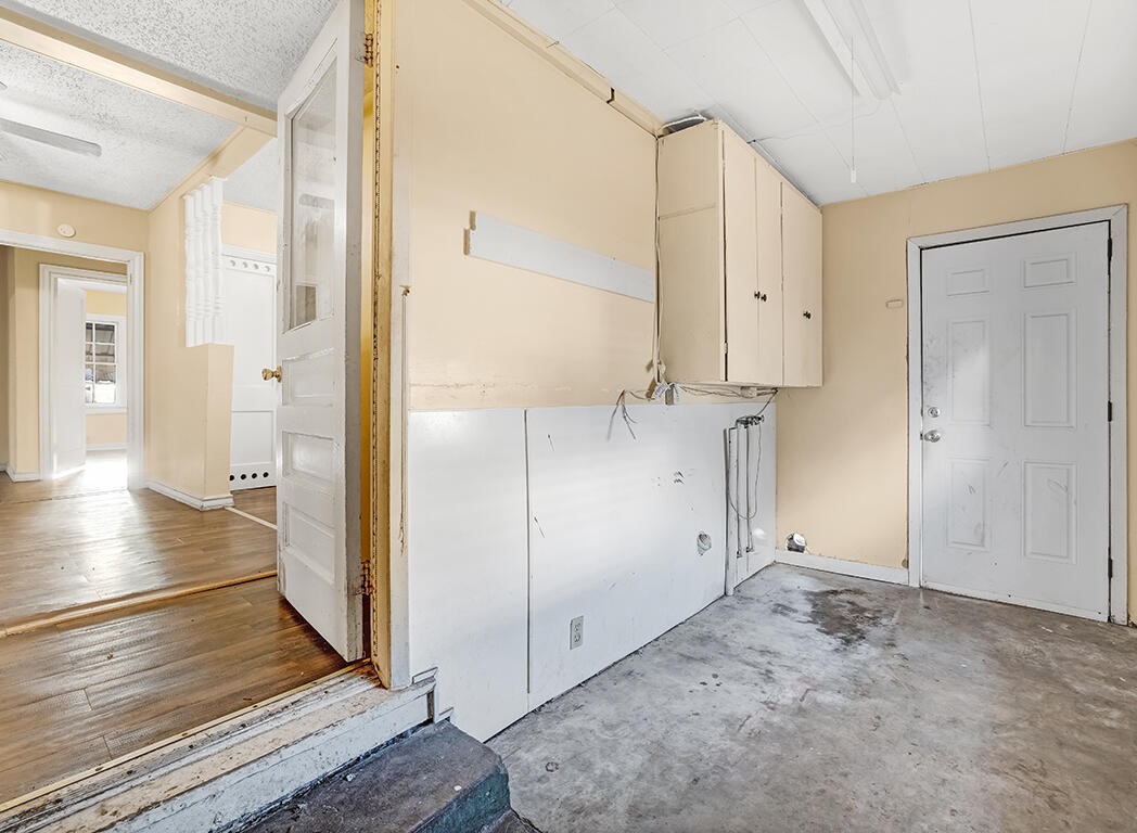 733 Arizona Avenue Wake Village TX 75501
