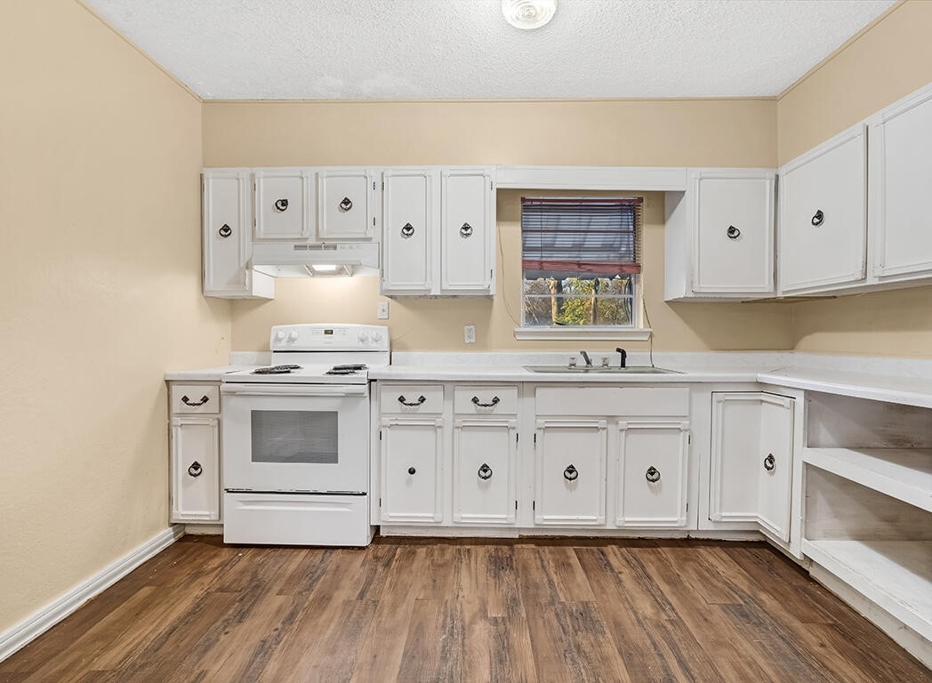 733 Arizona Avenue Wake Village TX 75501