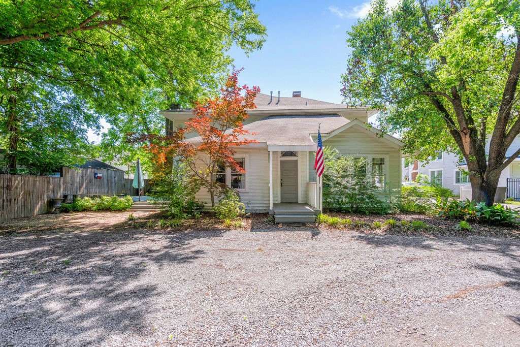 218 N Texas Street Pittsburg TX 75686