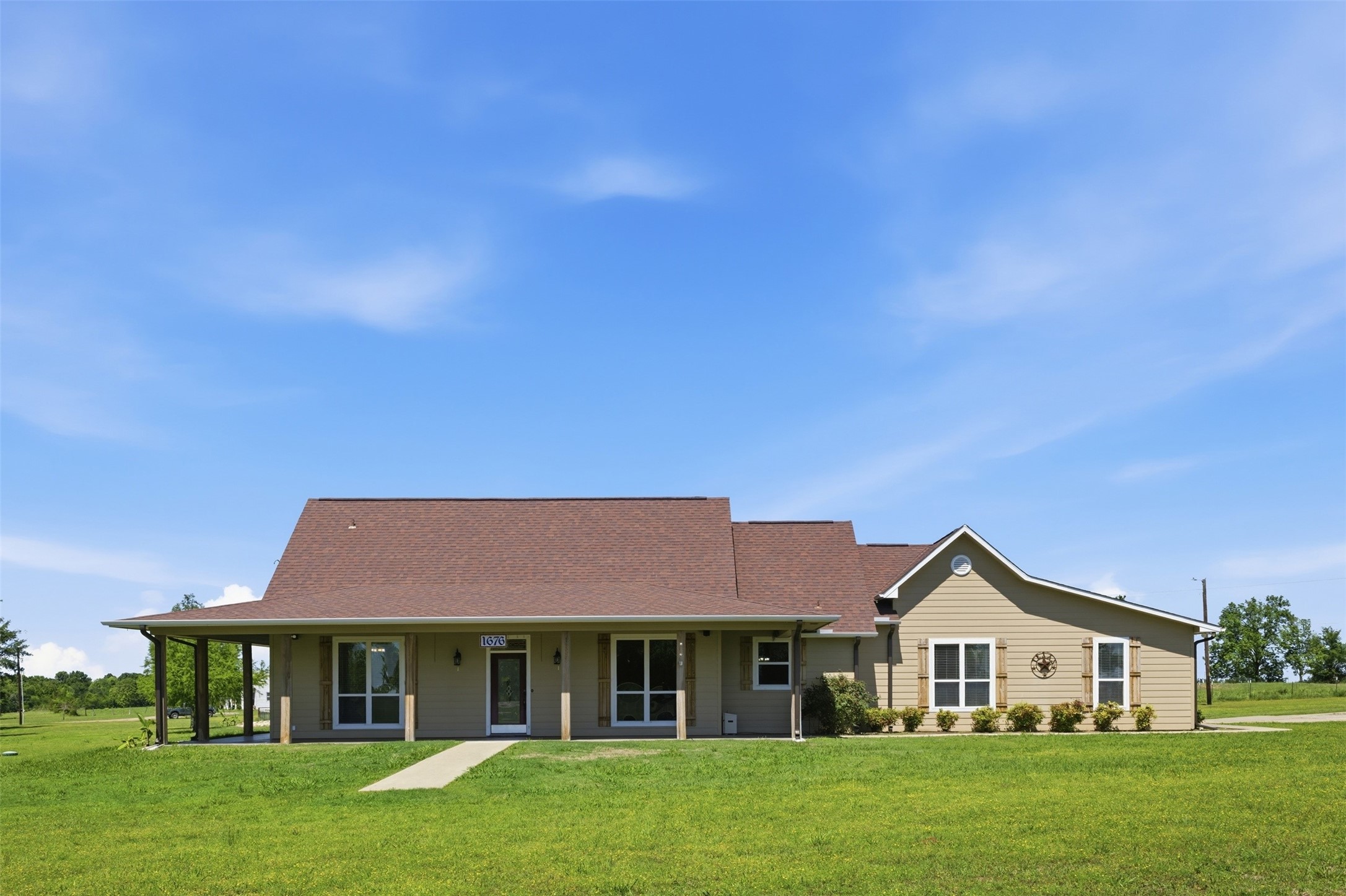 1676 NW County Road 1030 Mount Vernon TX 75457
