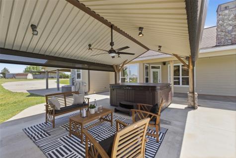 1676 NW County Road 1030 Mount Vernon TX 75457