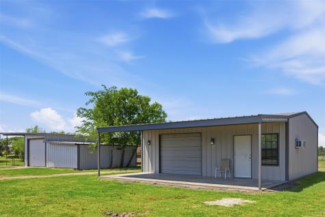 1676 NW County Road 1030 Mount Vernon TX 75457