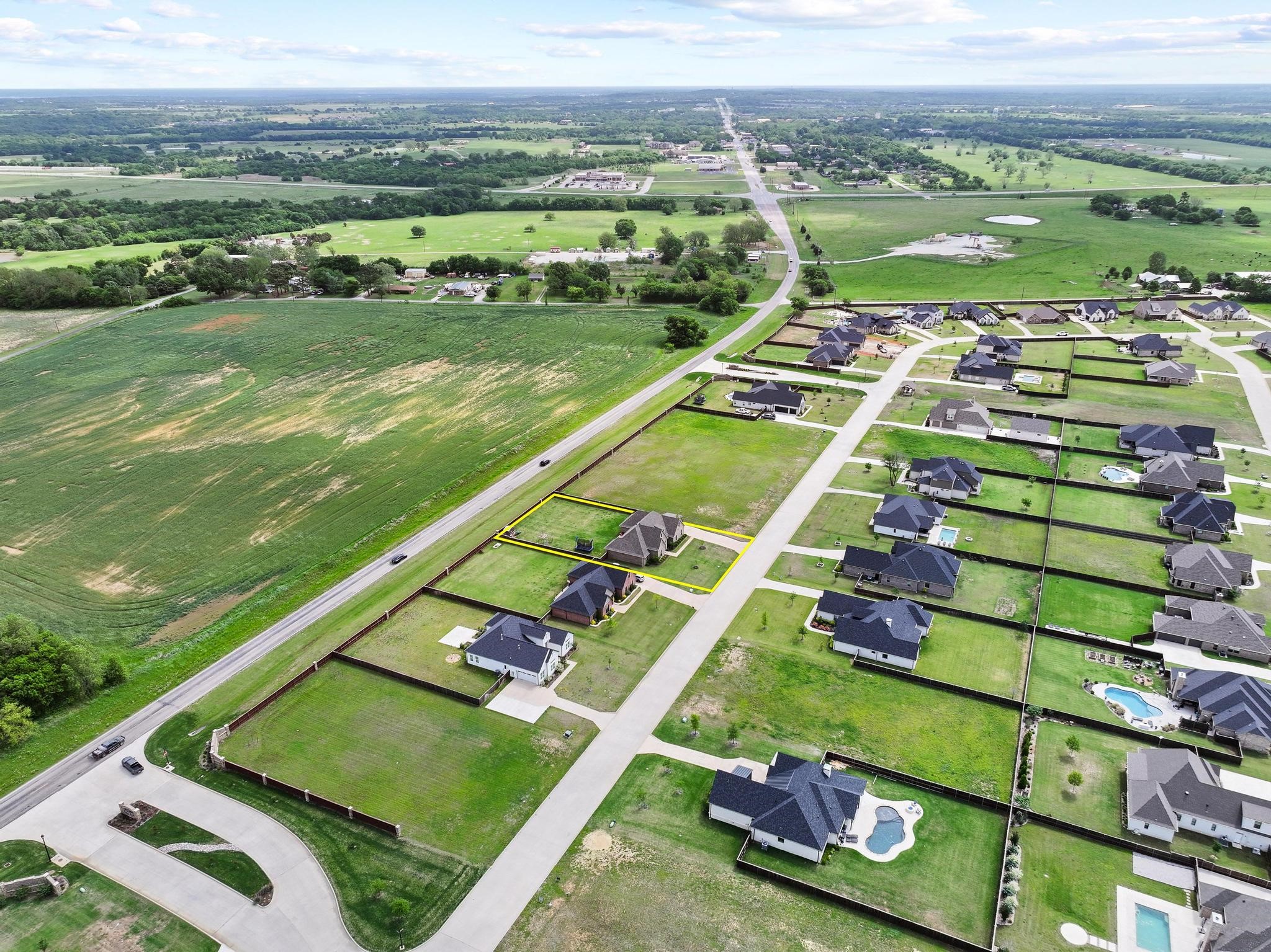 112 Chisolm Trail Pottsboro TX 75076
