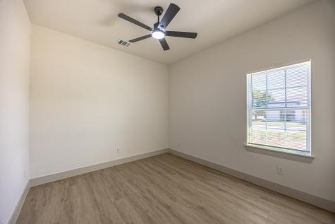 820 Glen Garden Fort Worth TX 76104