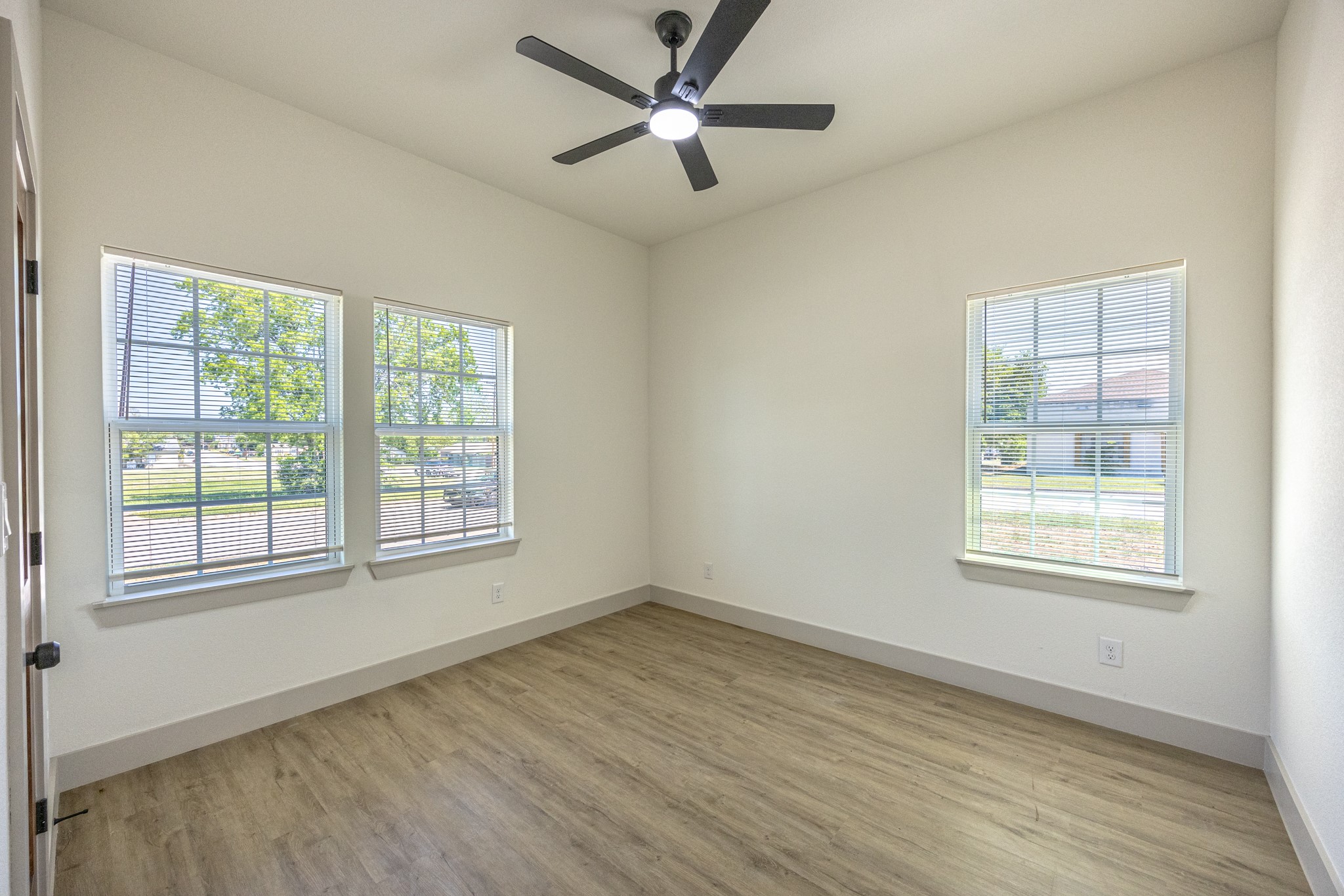 820 Glen Garden Fort Worth TX 76104