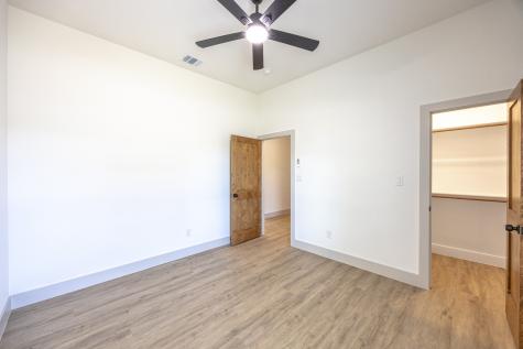 820 Glen Garden Fort Worth TX 76104