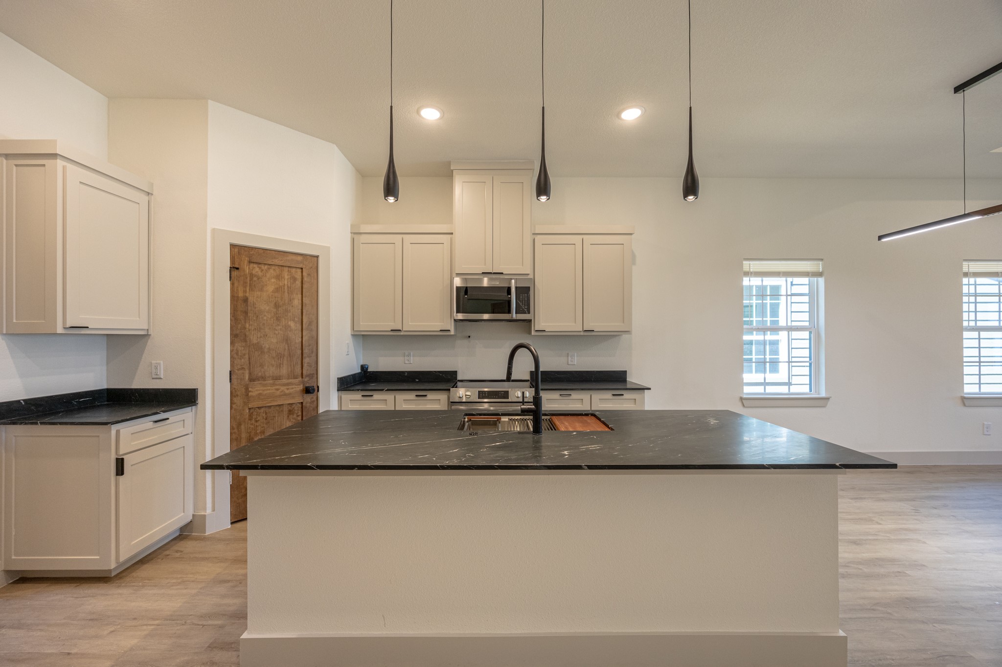 820 Glen Garden Fort Worth TX 76104