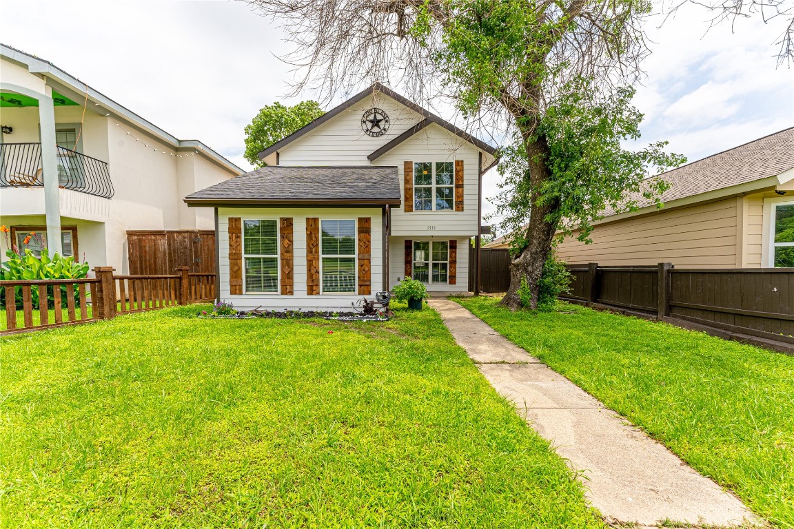 2112 N Masters Drive Dallas TX 75227