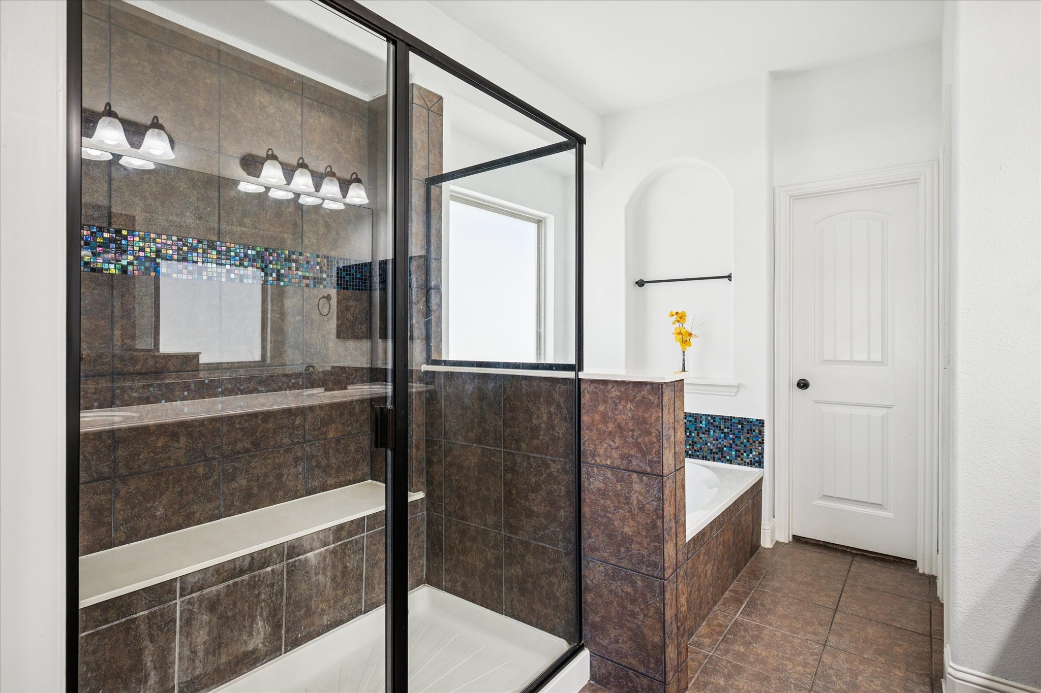 1131 Charleston Lane Savannah TX 76227