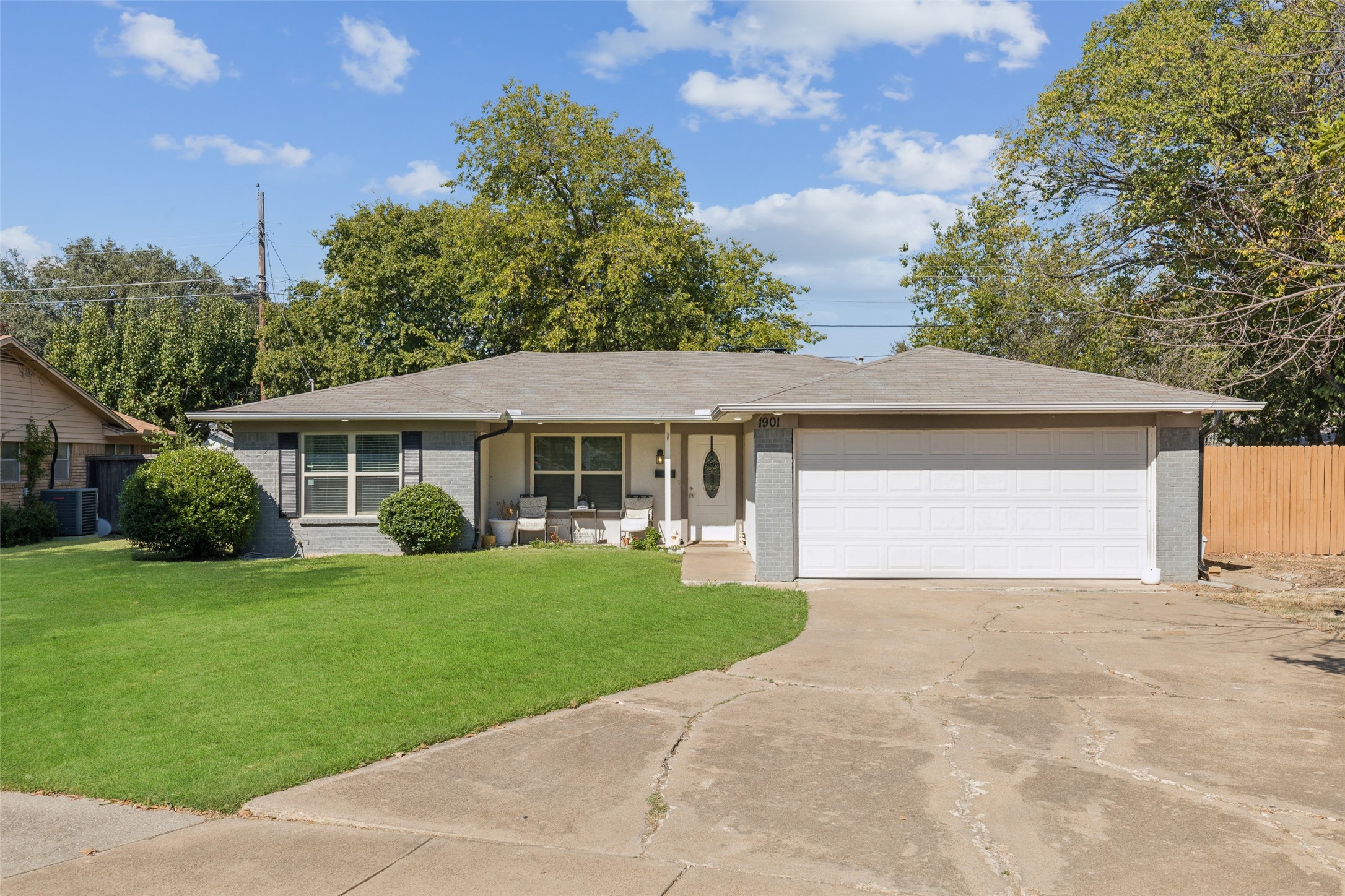 1901 Kris Street Irving TX 75060