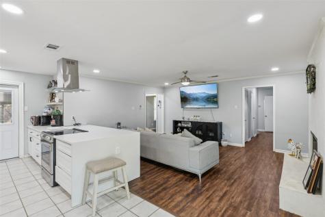 1901 Kris Street Irving TX 75060