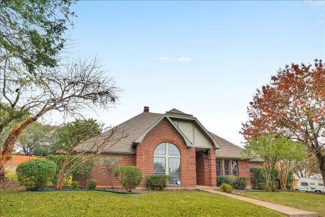 2116 Meadowview Court Garland TX 75043