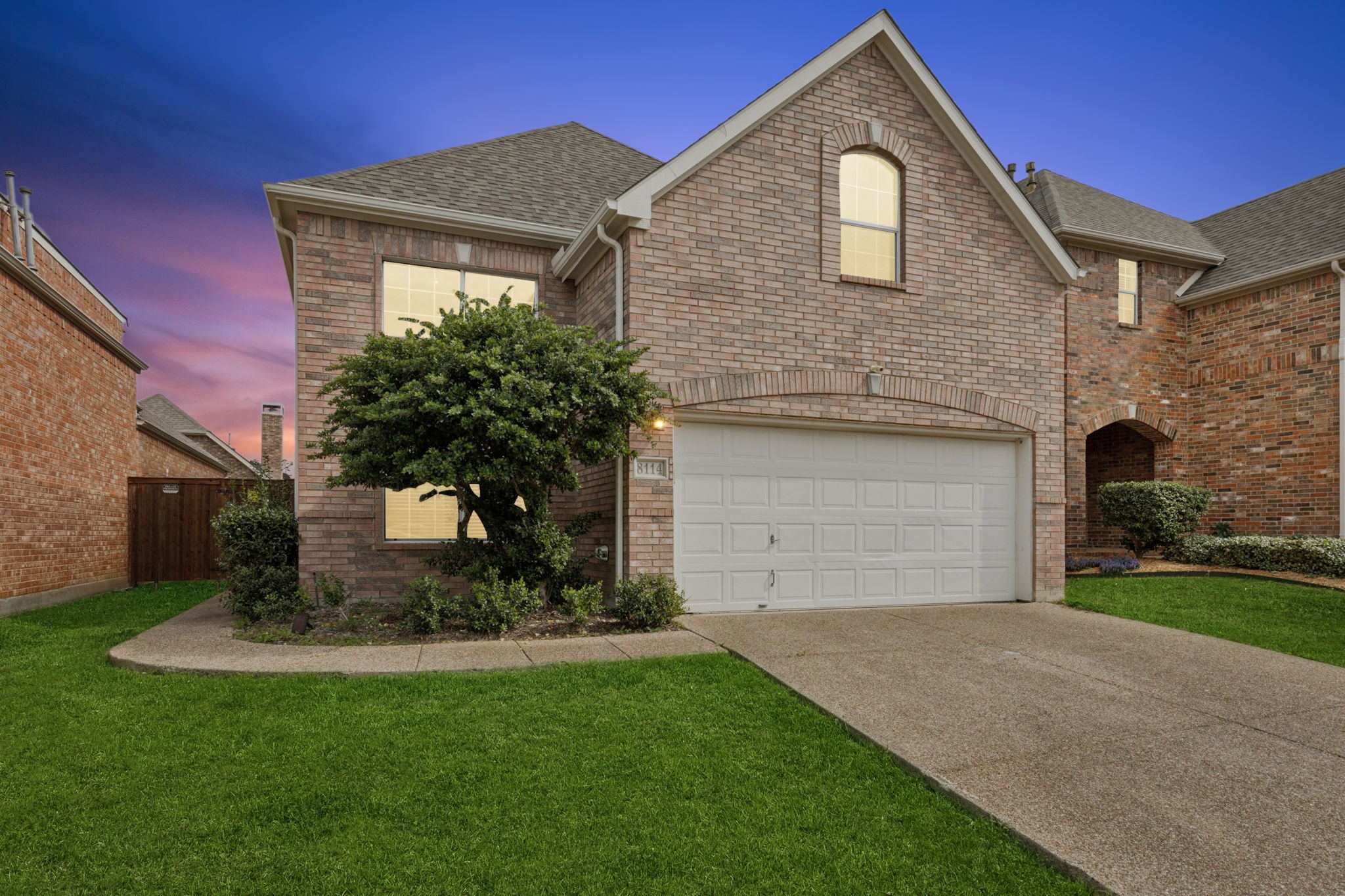 8114 Persimmon Street Irving TX 75063