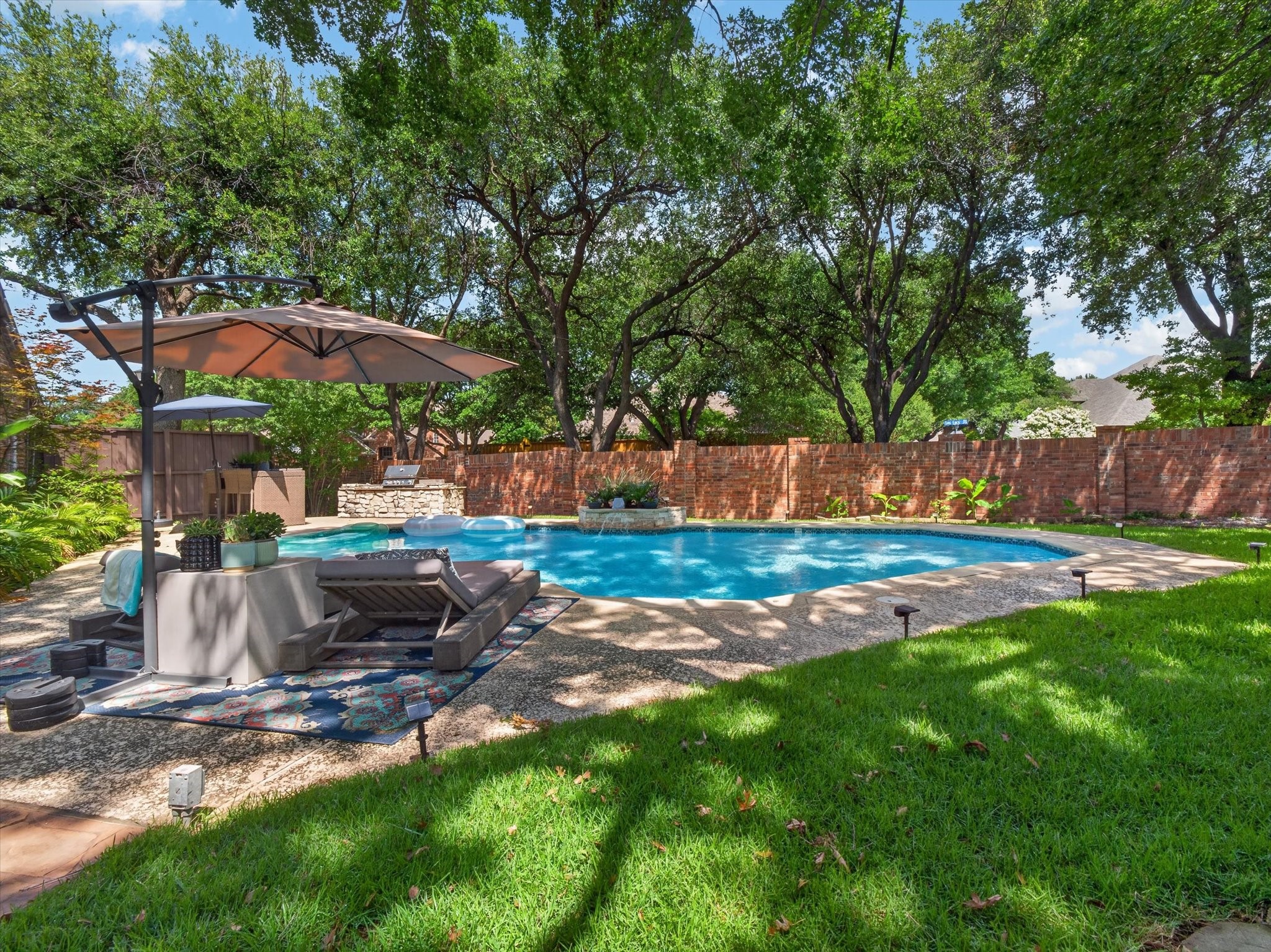 14616 Brookwood Lane Addison TX 75001