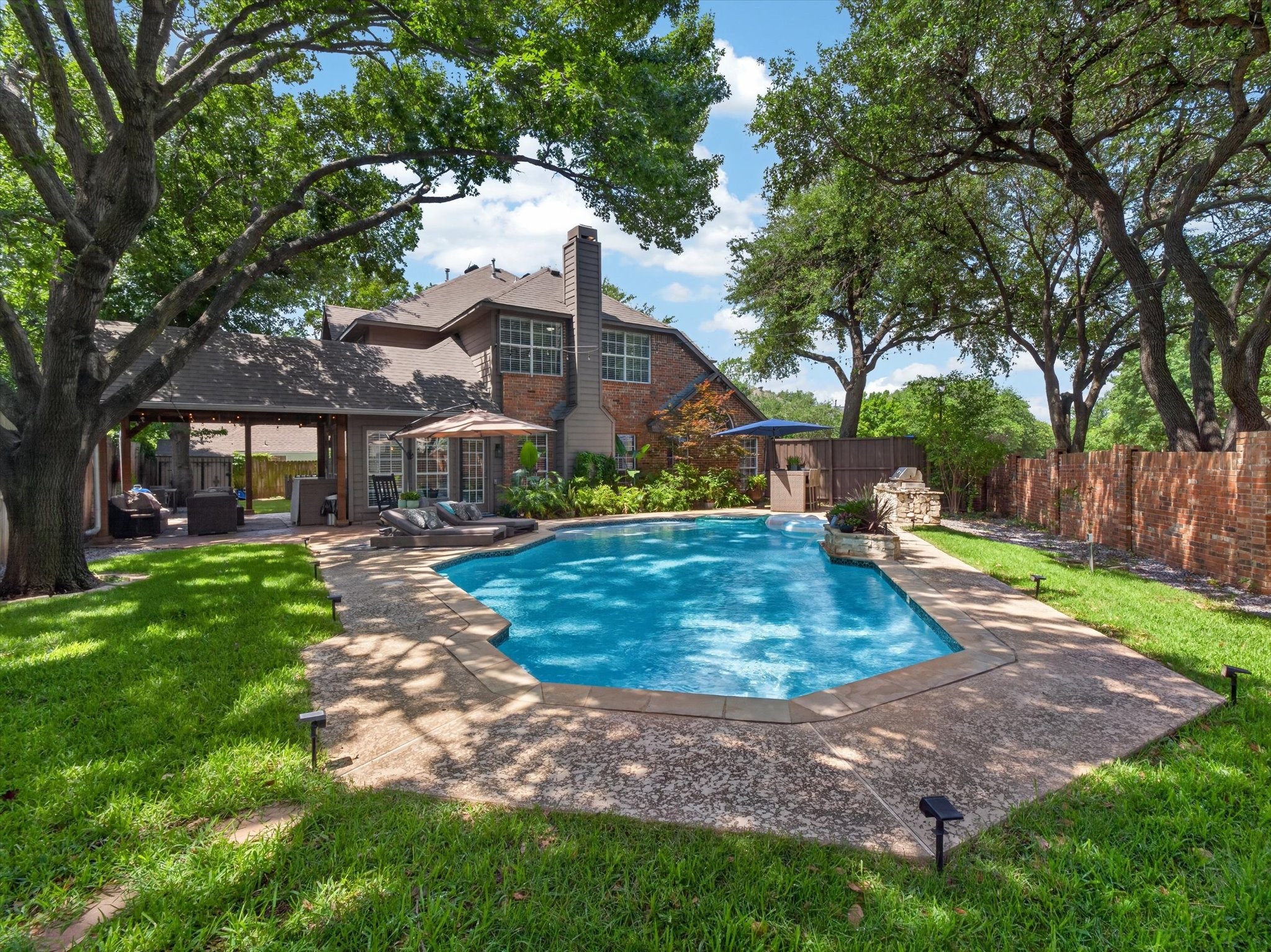 14616 Brookwood Lane Addison TX 75001