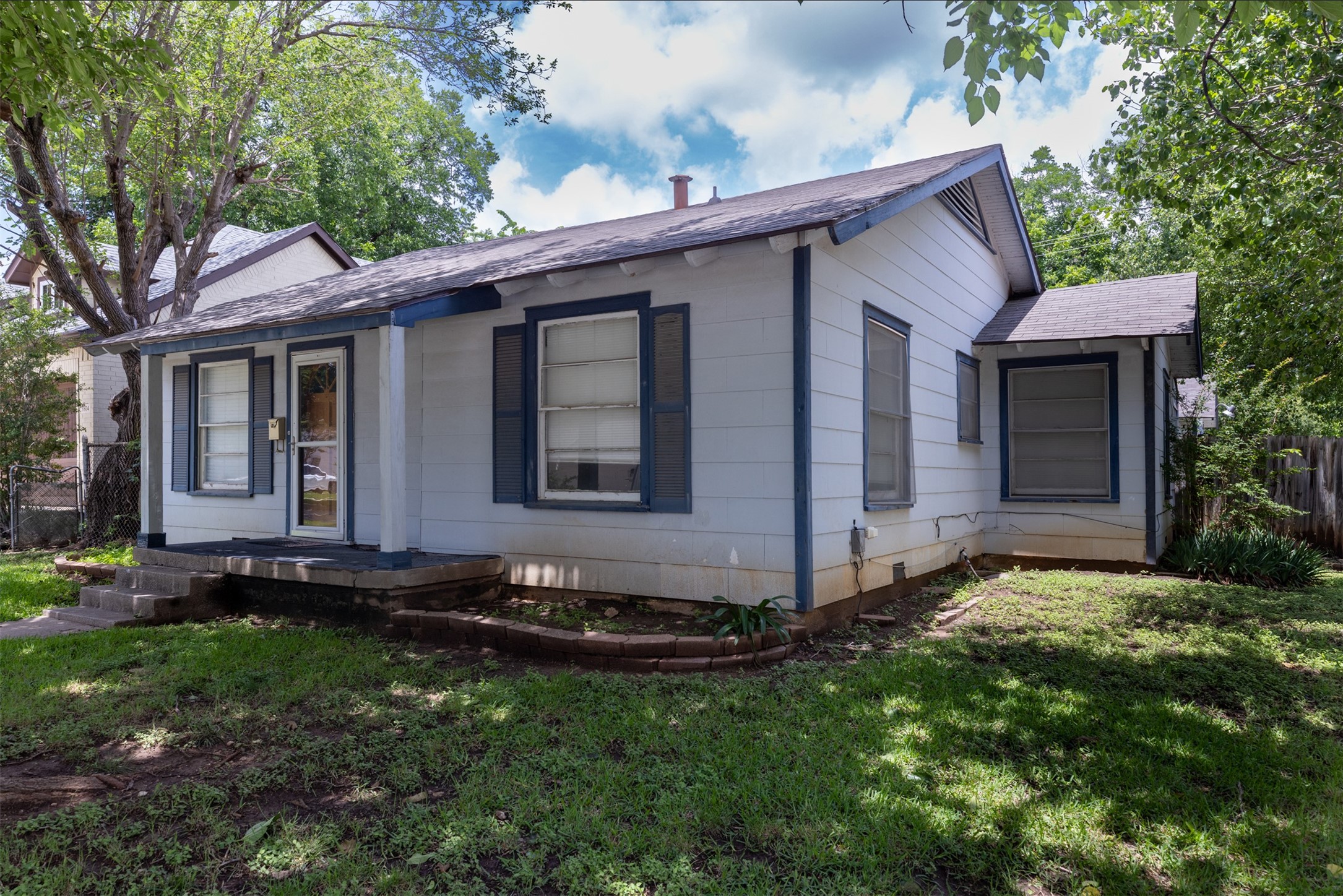 3800 El Campo Avenue Fort Worth TX 76107