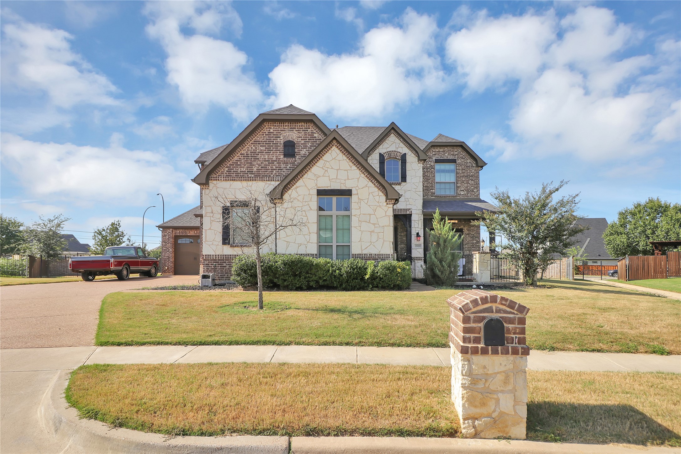 2523 Melissa Dianne Drive Arlington TX 76001