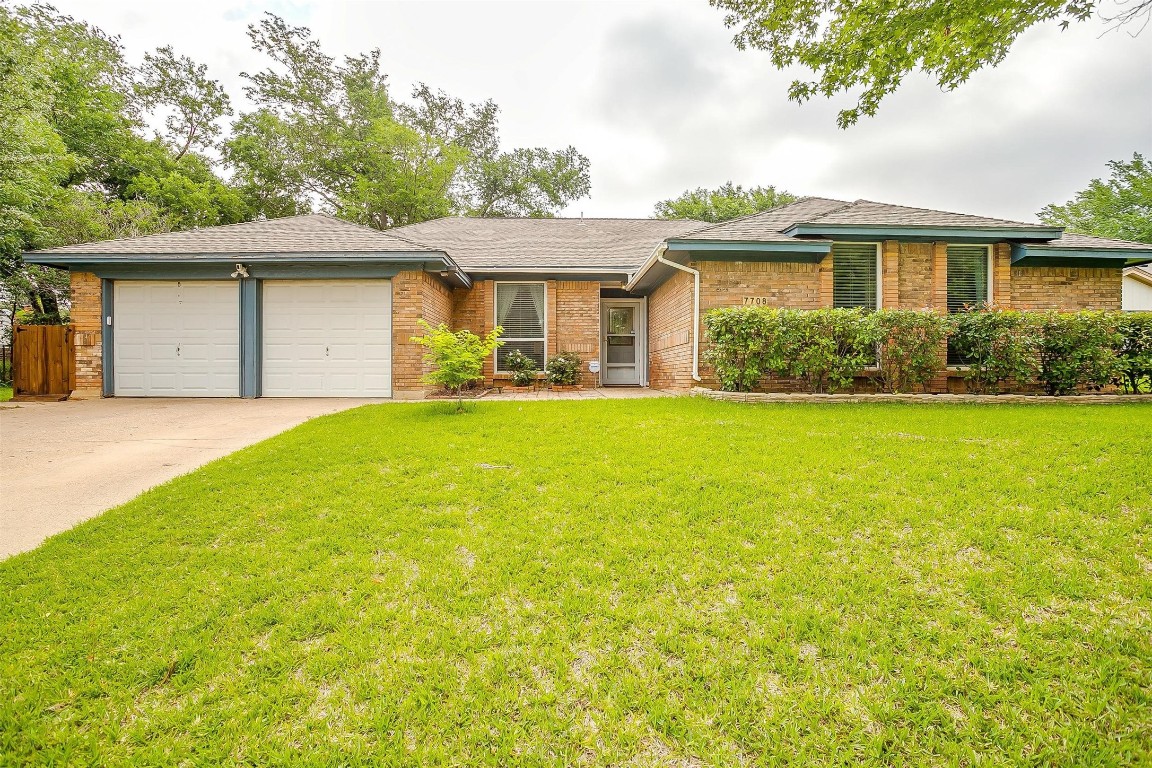 7708 Hunt Drive North Richland Hills TX 76182
