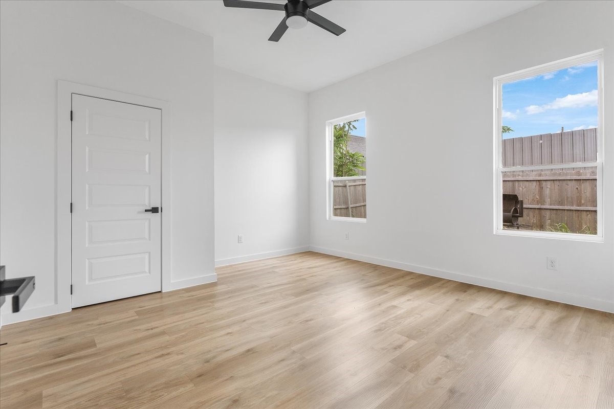 5223 Colonial Avenue Dallas TX 75215