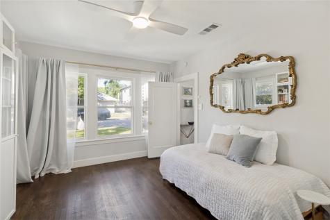 1023 Mount Auburn Avenue Dallas TX 75223
