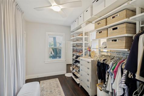 1023 Mount Auburn Avenue Dallas TX 75223