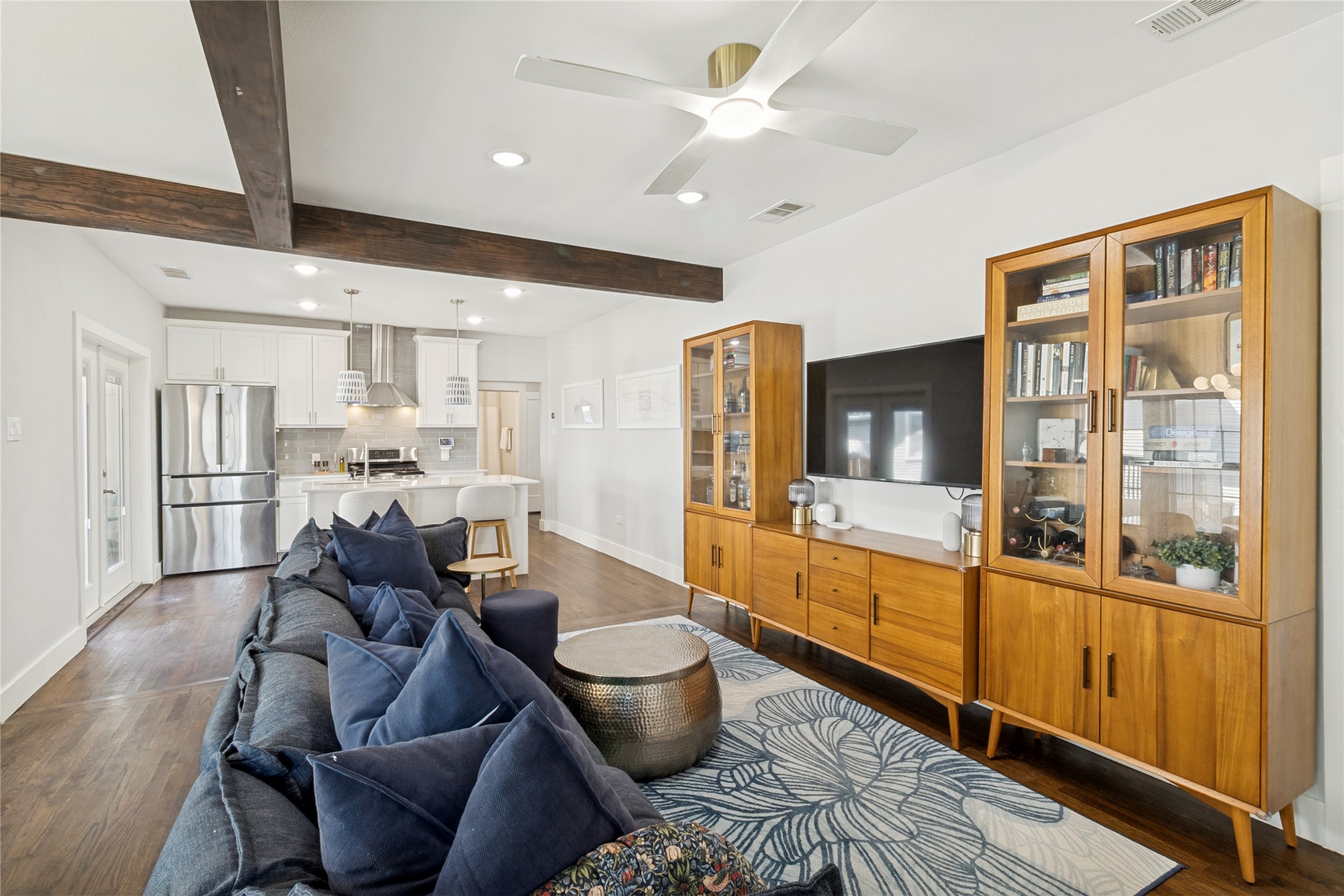 1023 Mount Auburn Avenue Dallas TX 75223