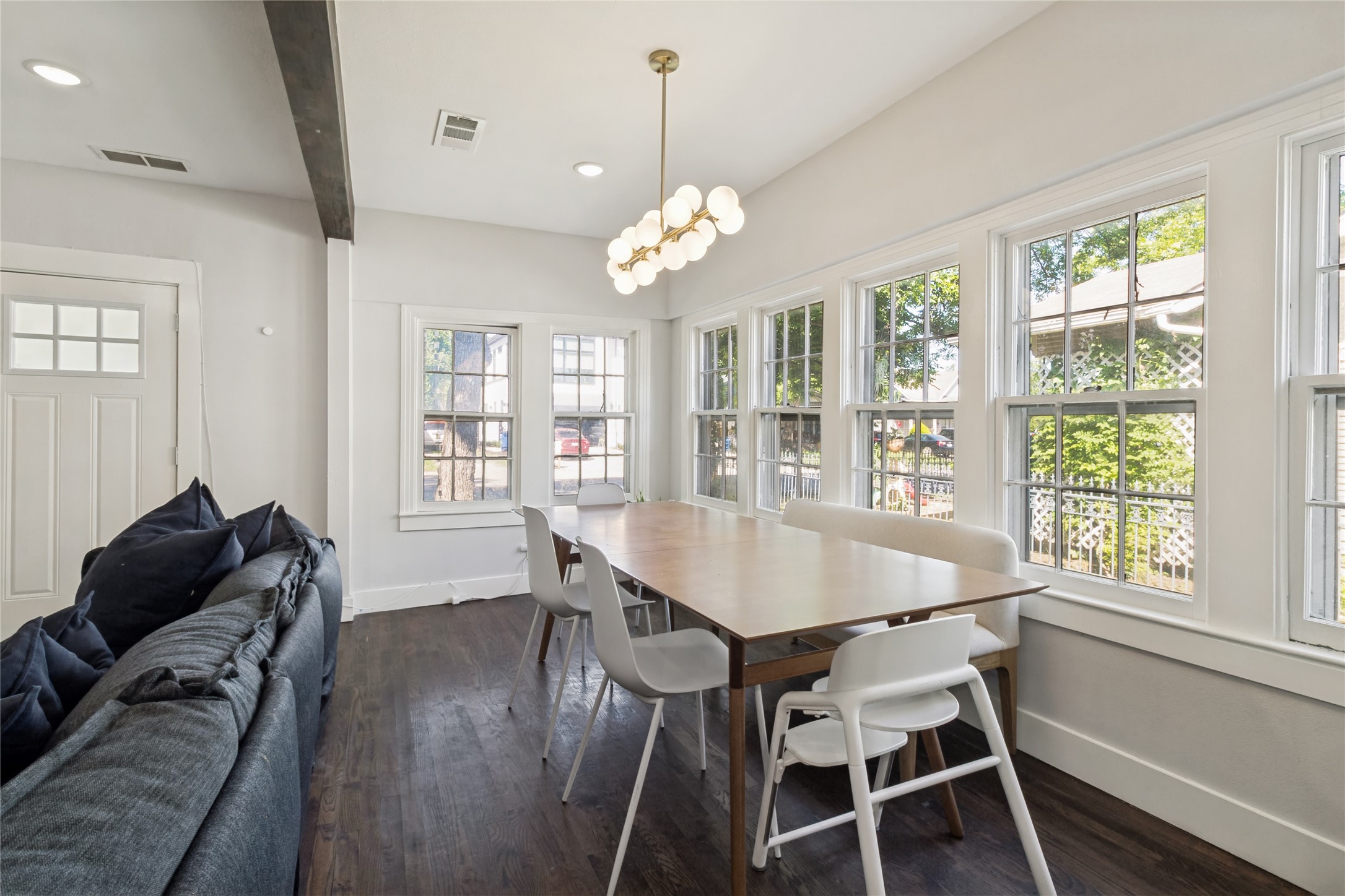 1023 Mount Auburn Avenue Dallas TX 75223