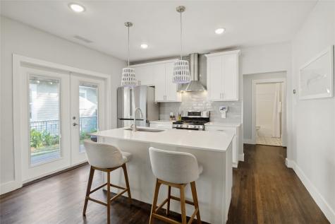 1023 Mount Auburn Avenue Dallas TX 75223