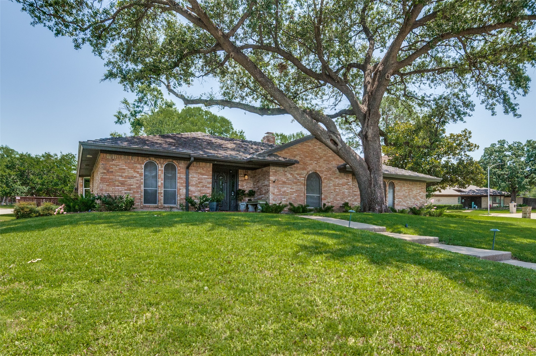 1905 Red Cypress Court Arlington TX 76012