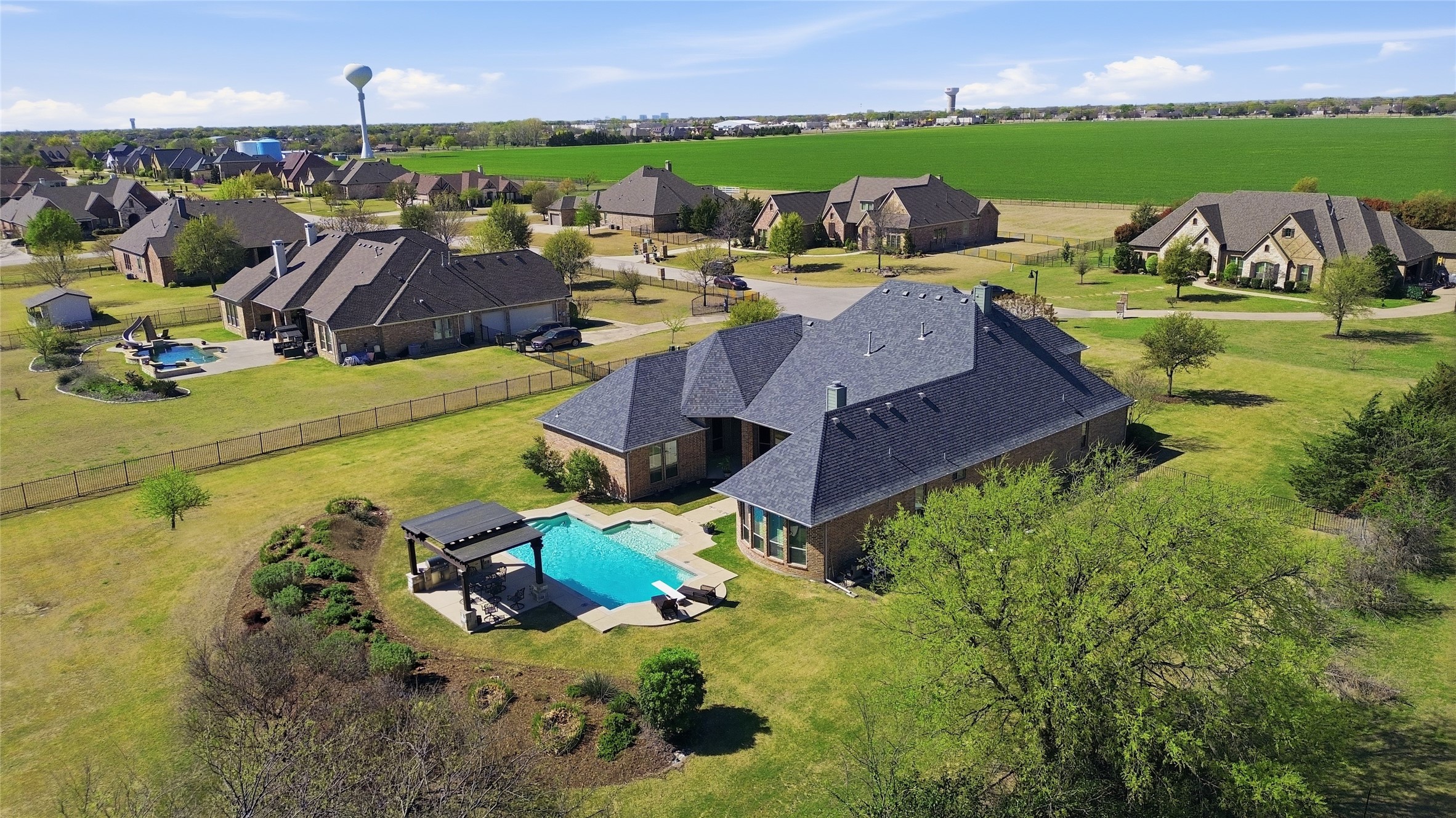 820 Maplewood Lane Lucas TX 75002