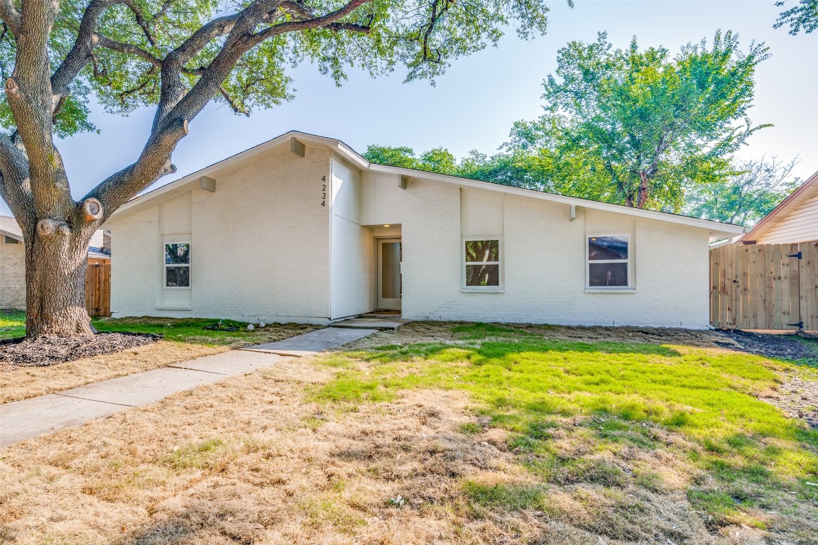 4234 Mayflower Drive Garland TX 75043