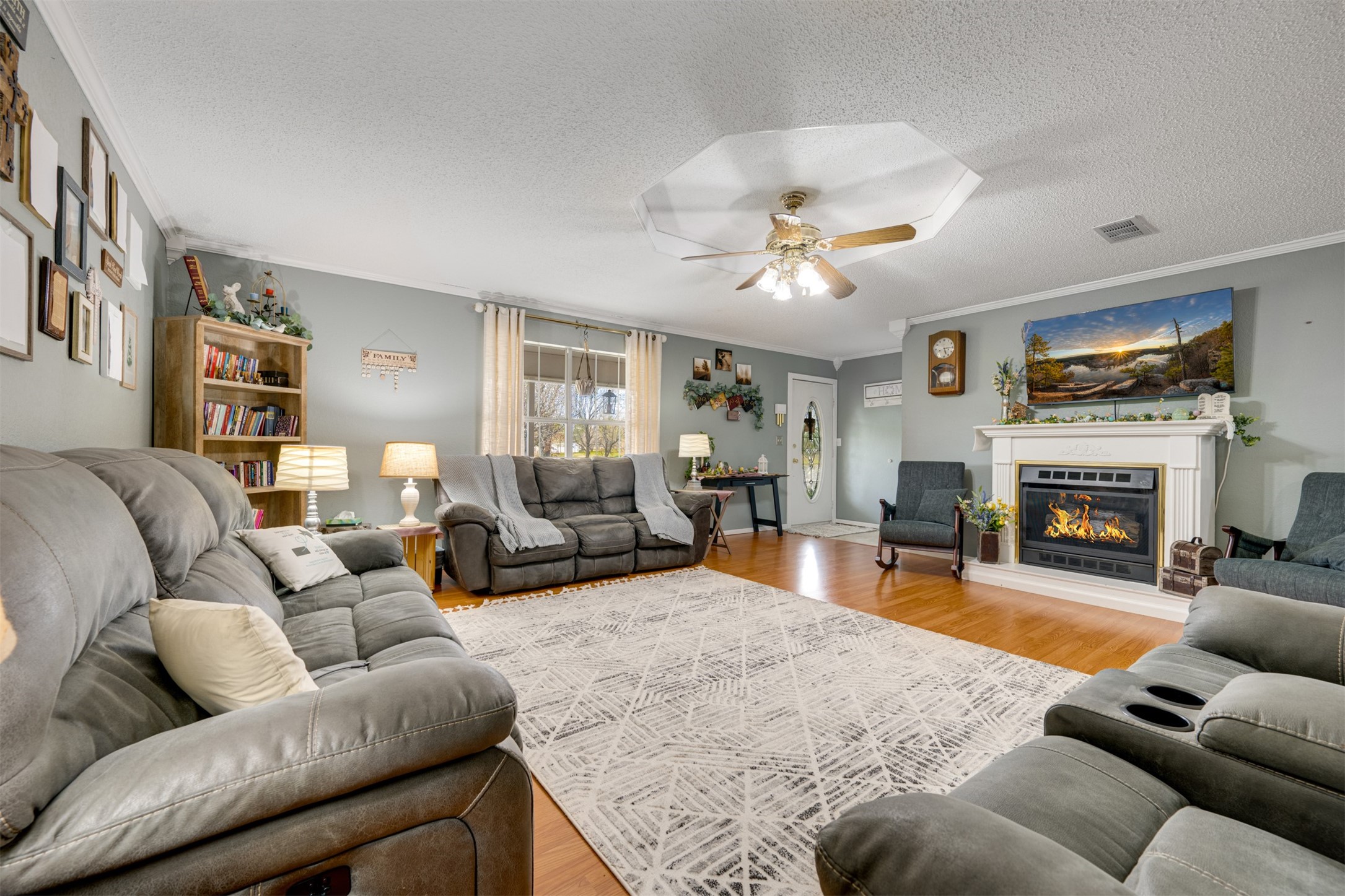 1876 Fm 906 E Powderly TX 75473