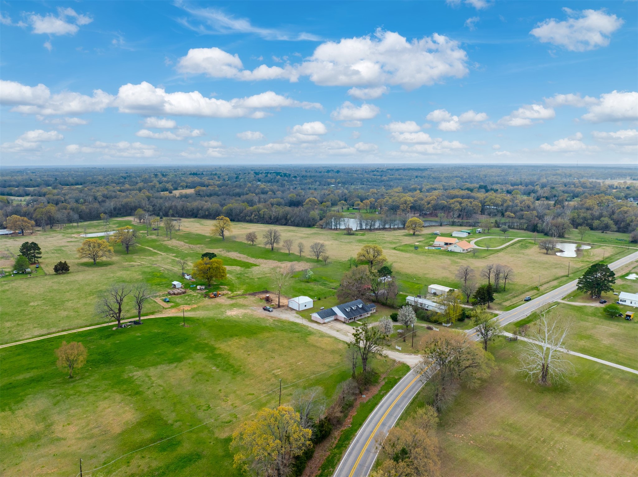 1876 Fm 906 E Powderly TX 75473