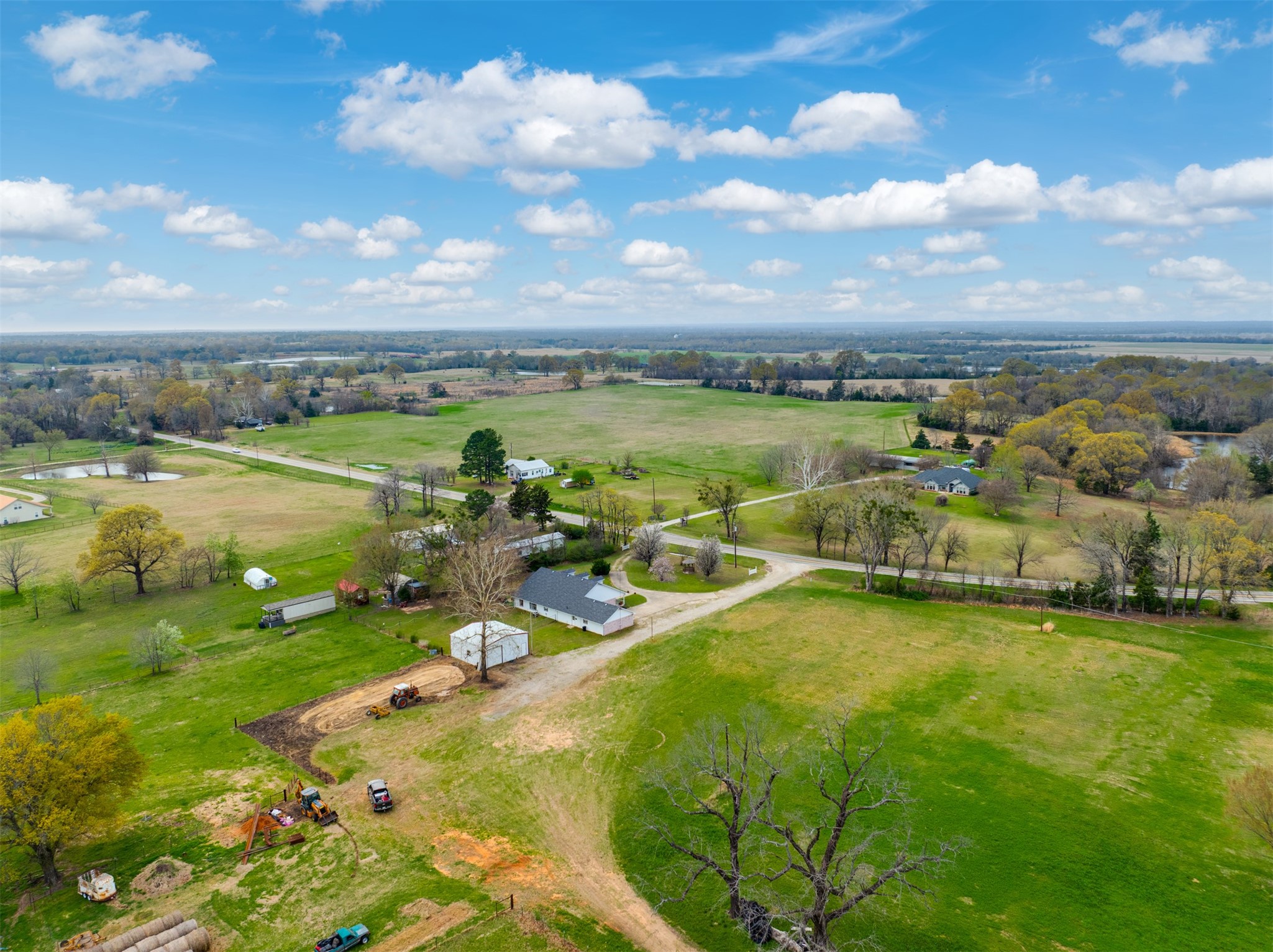 1876 Fm 906 E Powderly TX 75473