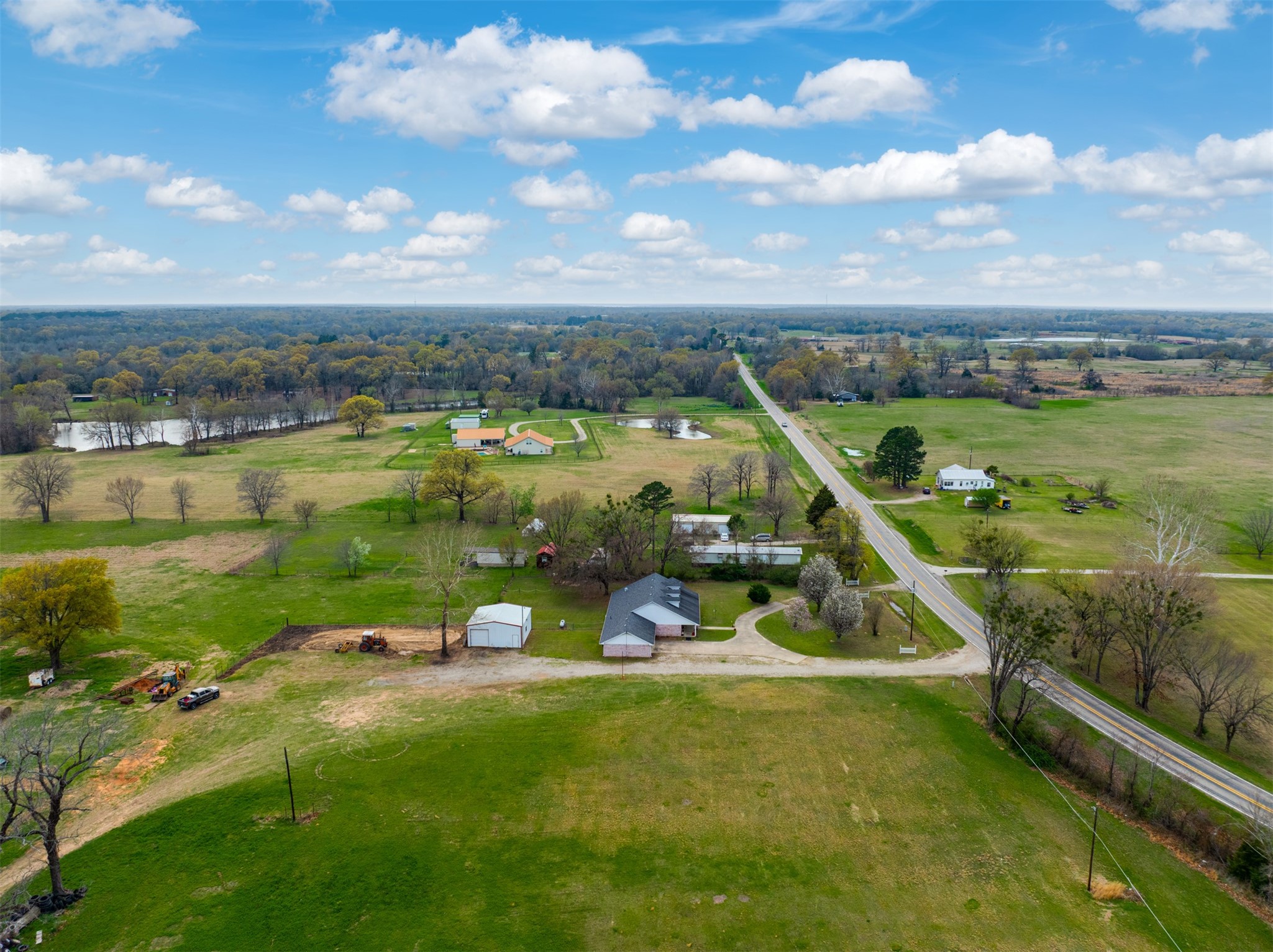 1876 Fm 906 E Powderly TX 75473