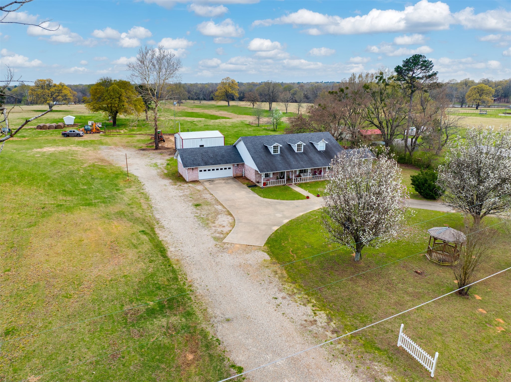 1876 Fm 906 E Powderly TX 75473