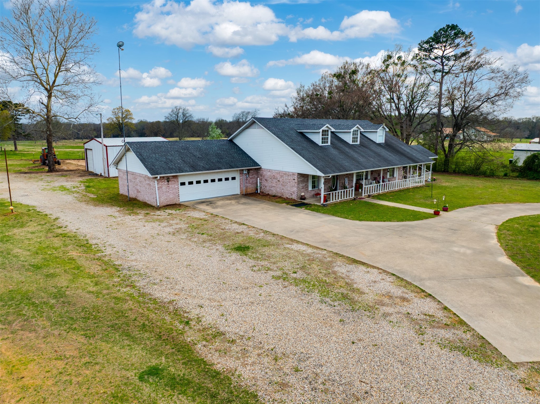 1876 Fm 906 E Powderly TX 75473