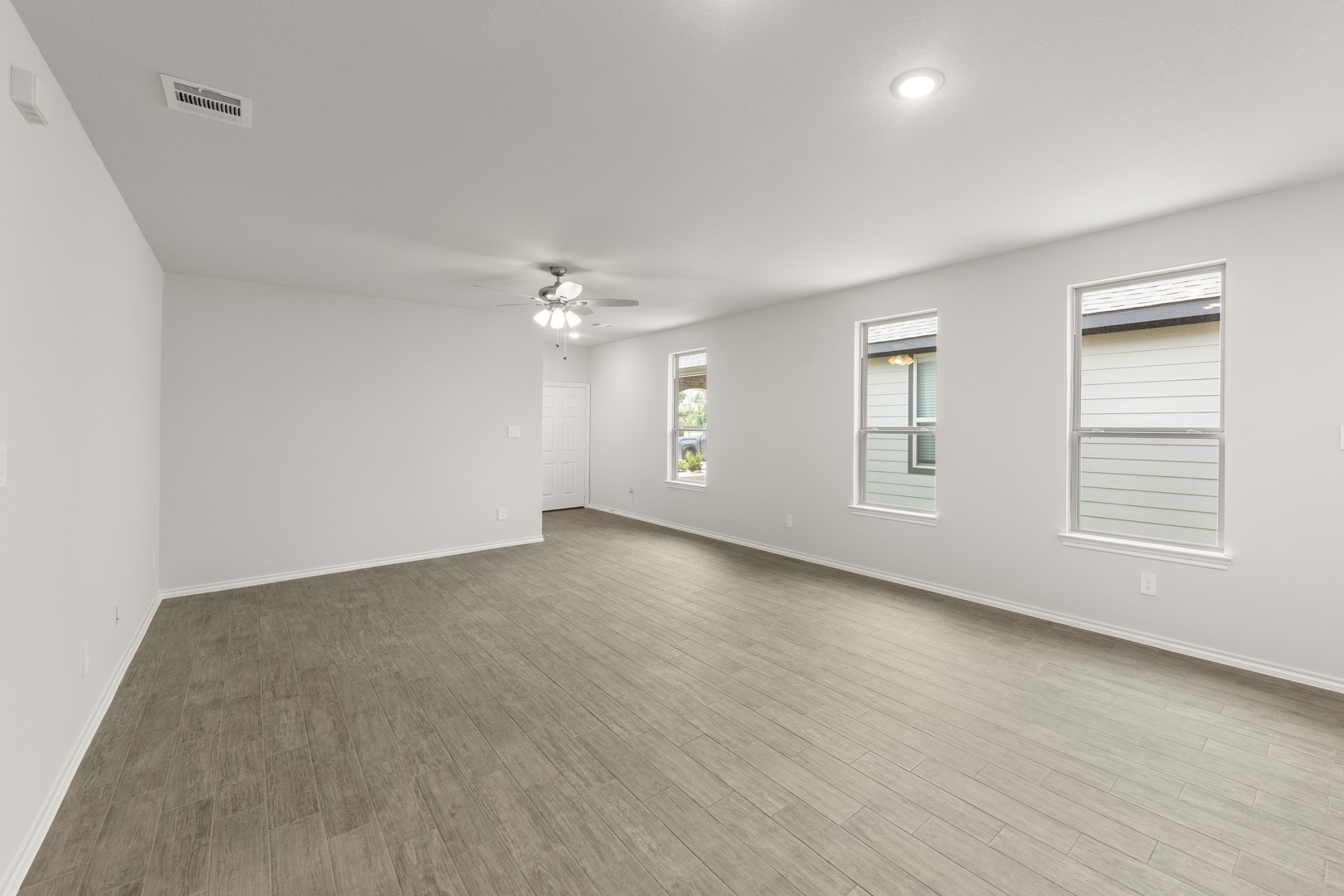 1708 Elle Lane Aubrey TX 76227