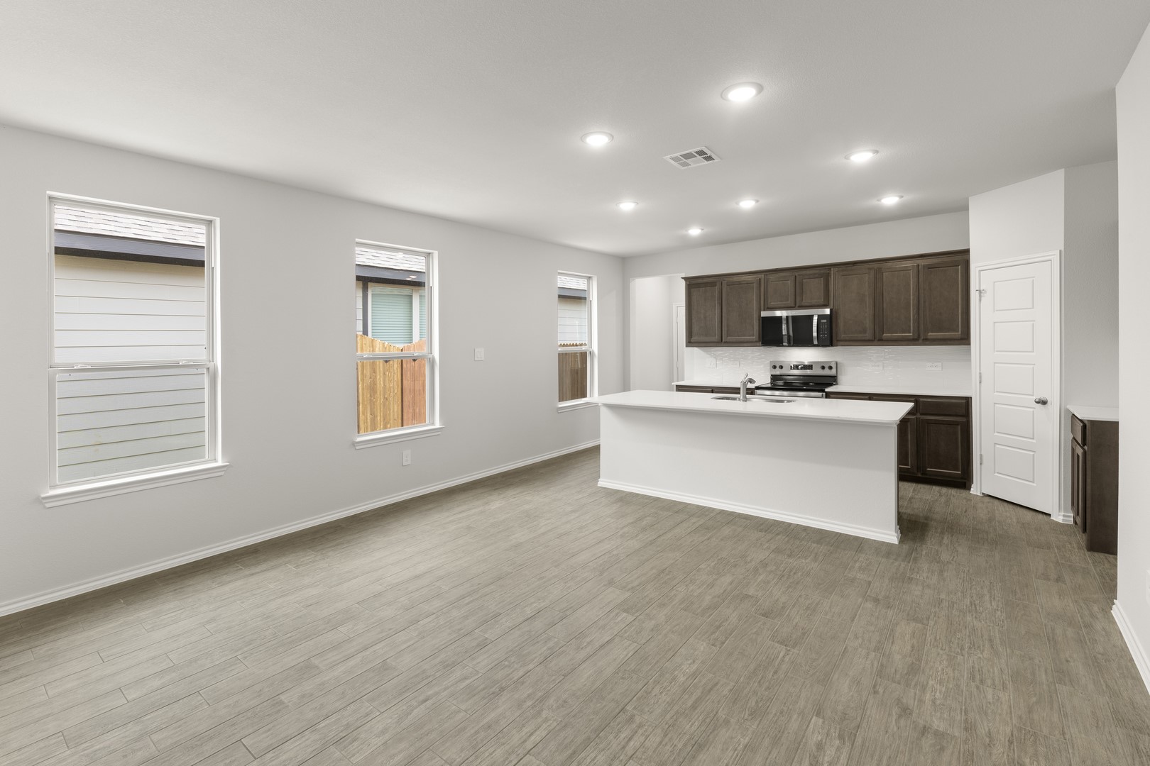 1708 Elle Lane Aubrey TX 76227