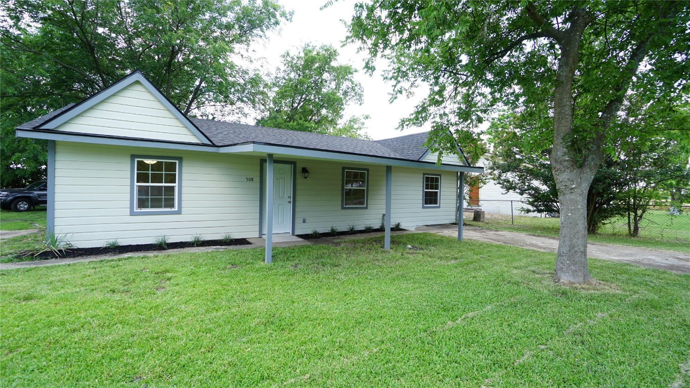 508 Scott Street Honey Grove TX 75446