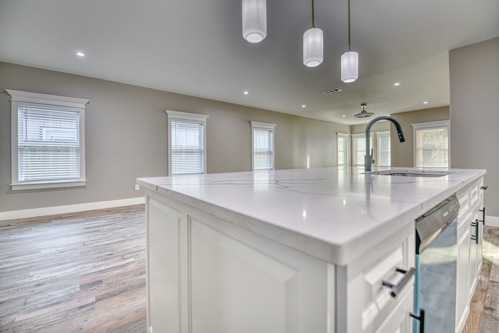 1219 S Rockwall Avenue Terrell TX 75160
