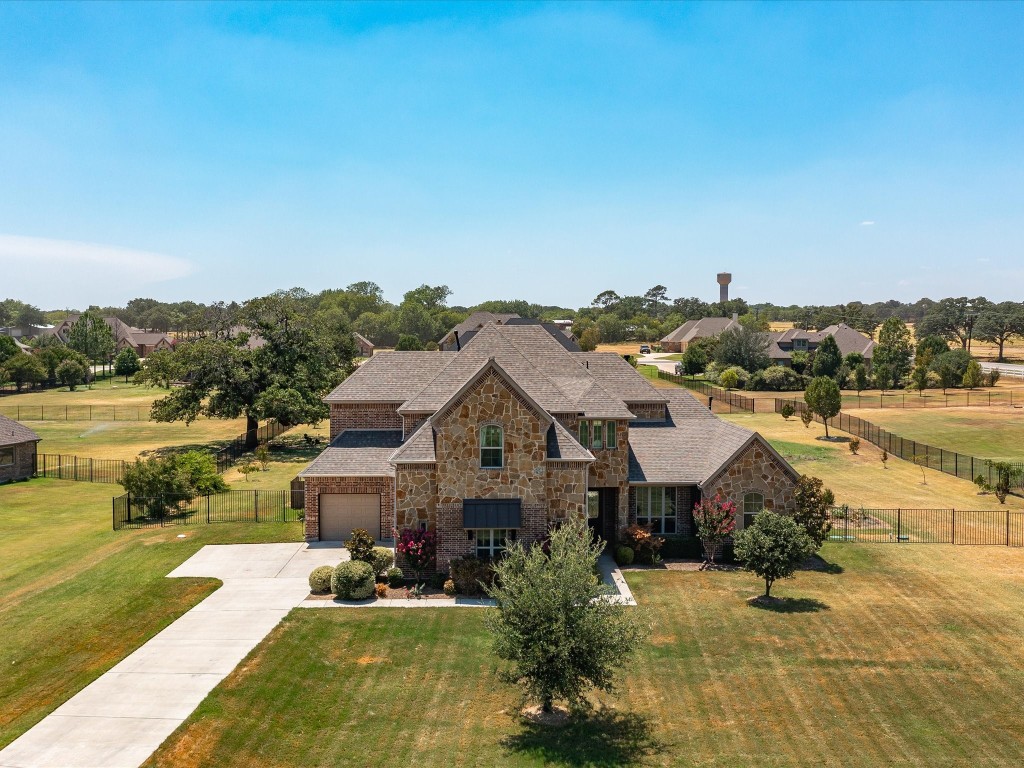 104 Diamond Rose Drive Burleson TX 76028