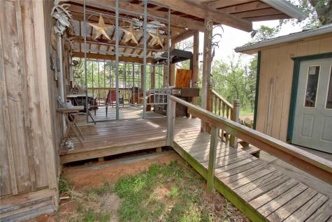 998 County Road 311 Tyler TX 75706